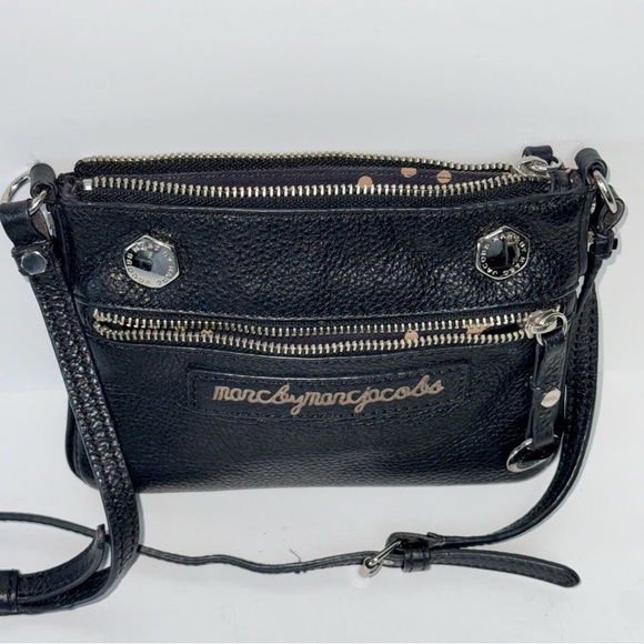Marc By Marc Jacobs Black Leather Crossbody Zip Closure - Picture 9 of 12